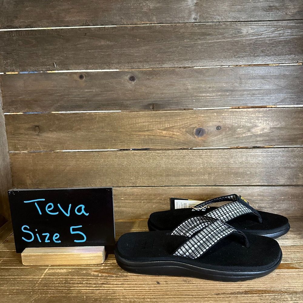 New NWT Womens Teva Voya Black Gray Thong Flip Flops Sandals Size 5‎ M